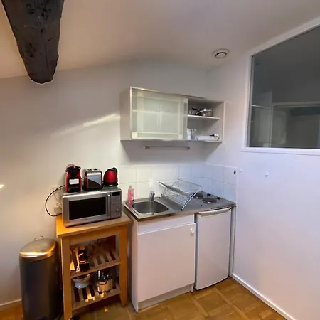 Appartement Lovely In The 9th Arrondissement Near The Quays